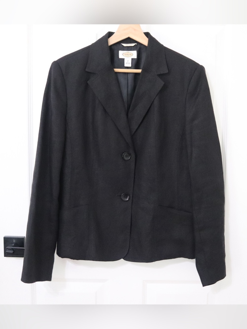 VTG Talbots Black Women's Two-Button linen Blazer. Work, classic, clean girl